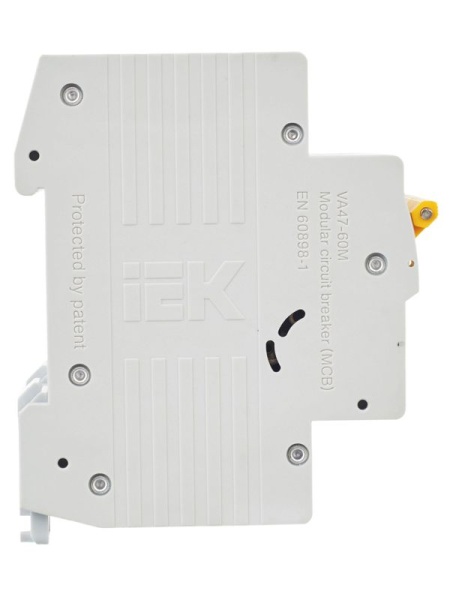 Выключатель автоматический модульный 3п C 6А 6кА ВА47-60M KARAT IEK MVA31-3-006-C