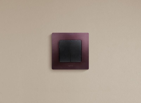 Выключатель 2-кл. СП Etika 10А IP20 250В 10AX авт. зажимы механизм антрацит IEK 672602