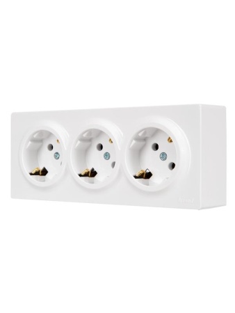 Розетка 3-м ОП LETO с заземл. закрытый корпус ПБТ бел. LEZARD 752-0200-127BUP