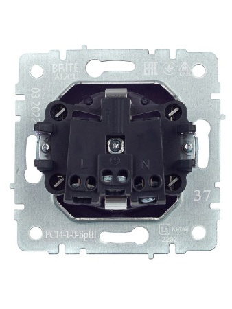 Розетка BRITE РС14-1-0-БрШ 16А с заземл. защ. шторки механизм шампань IEK BR-R14-16-K37