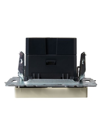 Розетка BRITE USB A+C 18Вт РЮ11-1-БрКр механизм беж. IEK BR-U22-018-K10